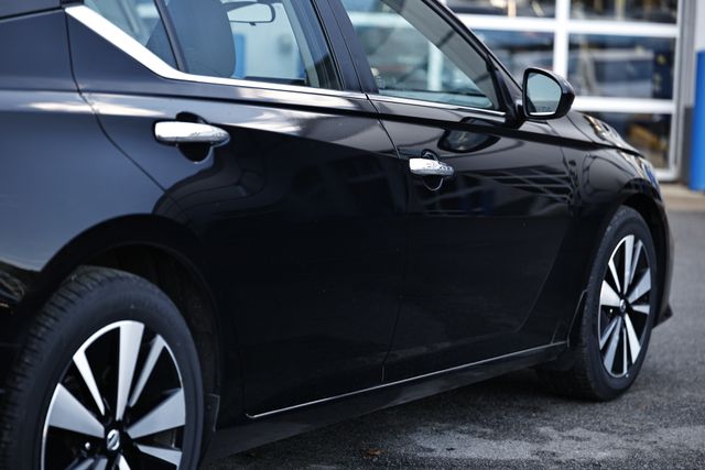 2022 Nissan Altima 2.5 SV photo 6