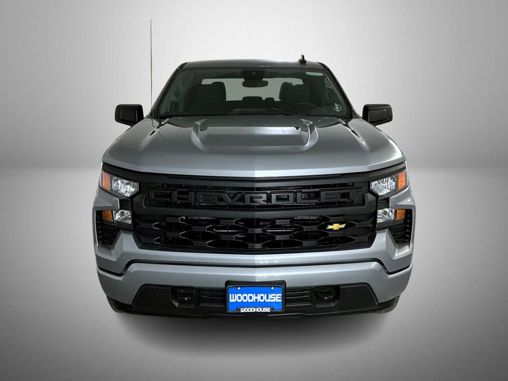 2026 Chevrolet Silverado 1500 Custom photo 2