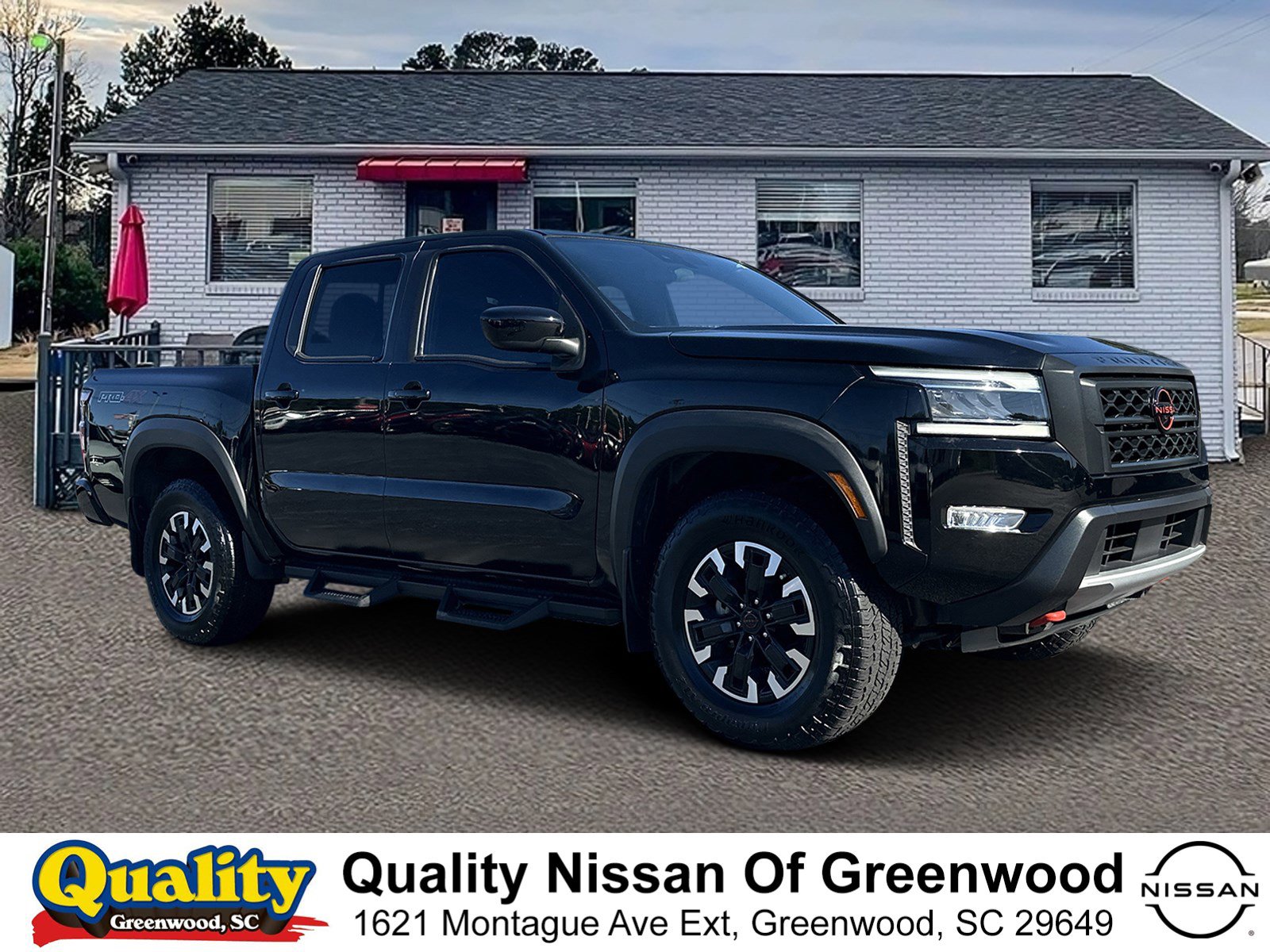 2024 Nissan Frontier PRO-4X's photo