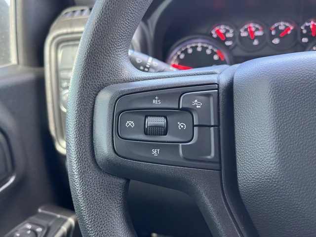 2023 Chevrolet Silverado 1500 Custom photo 14