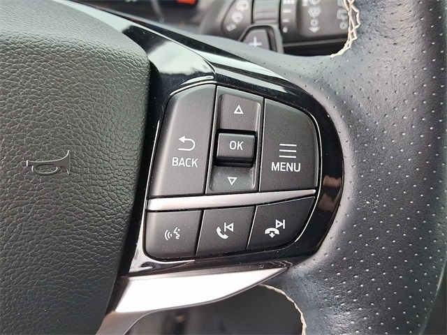 2022 Ford Explorer ST photo 17