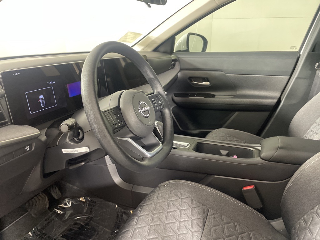 2025 Nissan Kicks SV photo 22