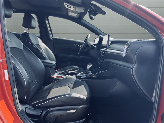 2022 Kia Forte GT-Line photo 23