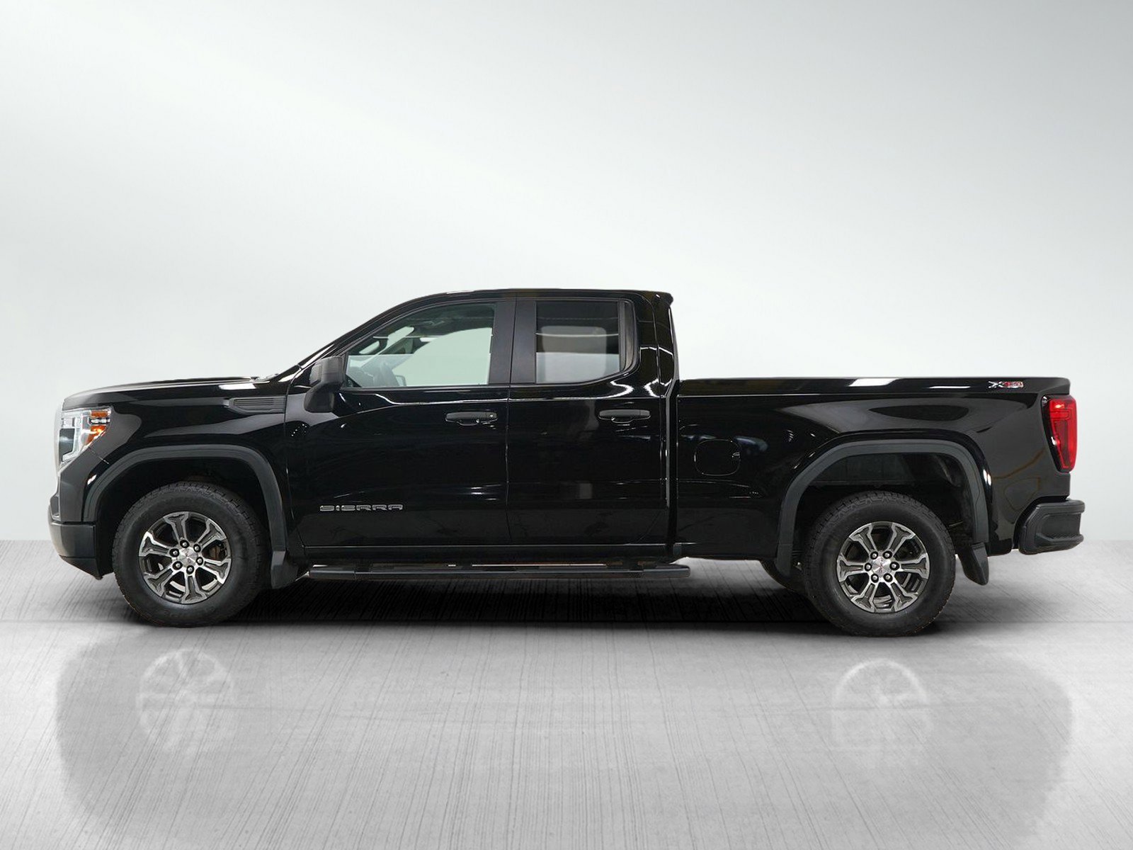 Used 2019 GMC Sierra 1500 Base with VIN 1GTR9AEFXKZ225413 for sale in White Bear Lake, Minnesota