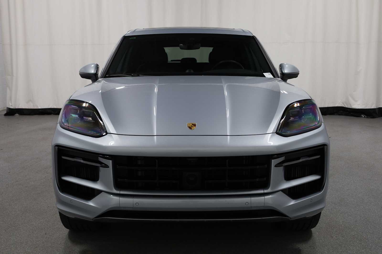 2024 Porsche Cayenne photo 13