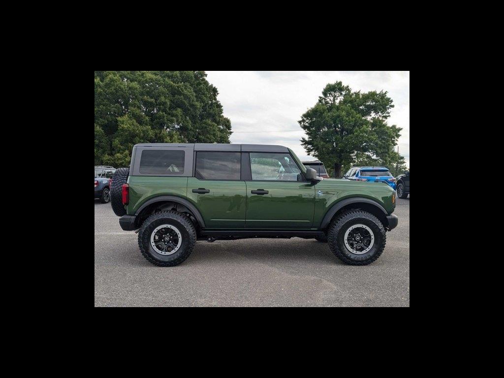 2024 Ford Bronco Black Diamond photo 5