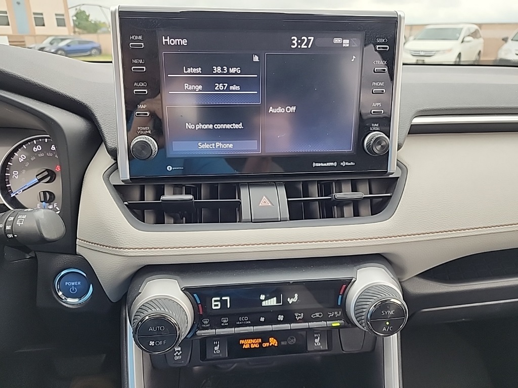 2022 Toyota RAV4 Hybrid XLE photo 13