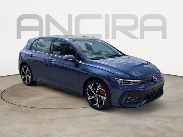 2025 Volkswagen Golf GTI SE's photo