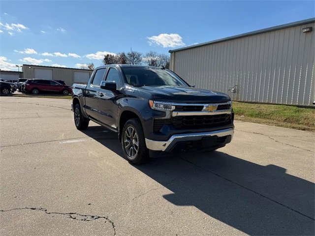 2022 Chevrolet Silverado 1500 LT's photo