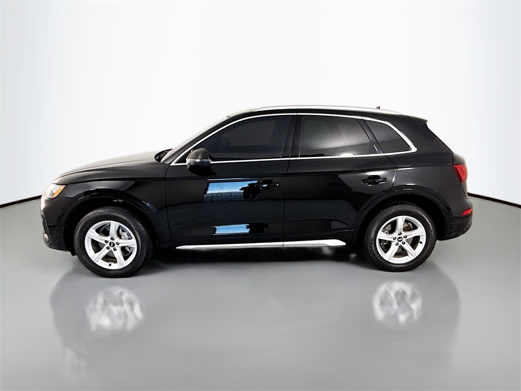 2023 Audi Q5 40 Premium photo 2