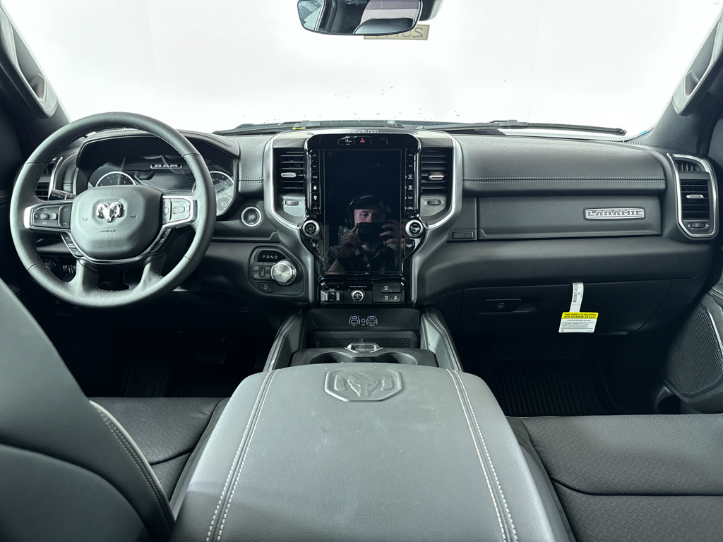 2025 Ram 1500 Laramie photo 4