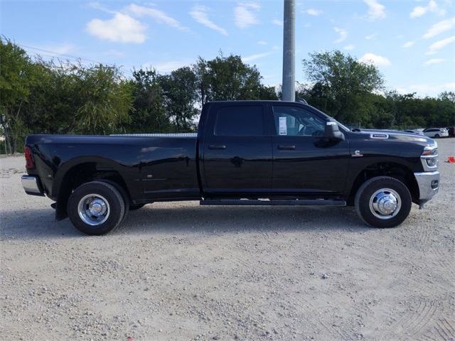 2026 Ram 3500 Tradesman photo 9