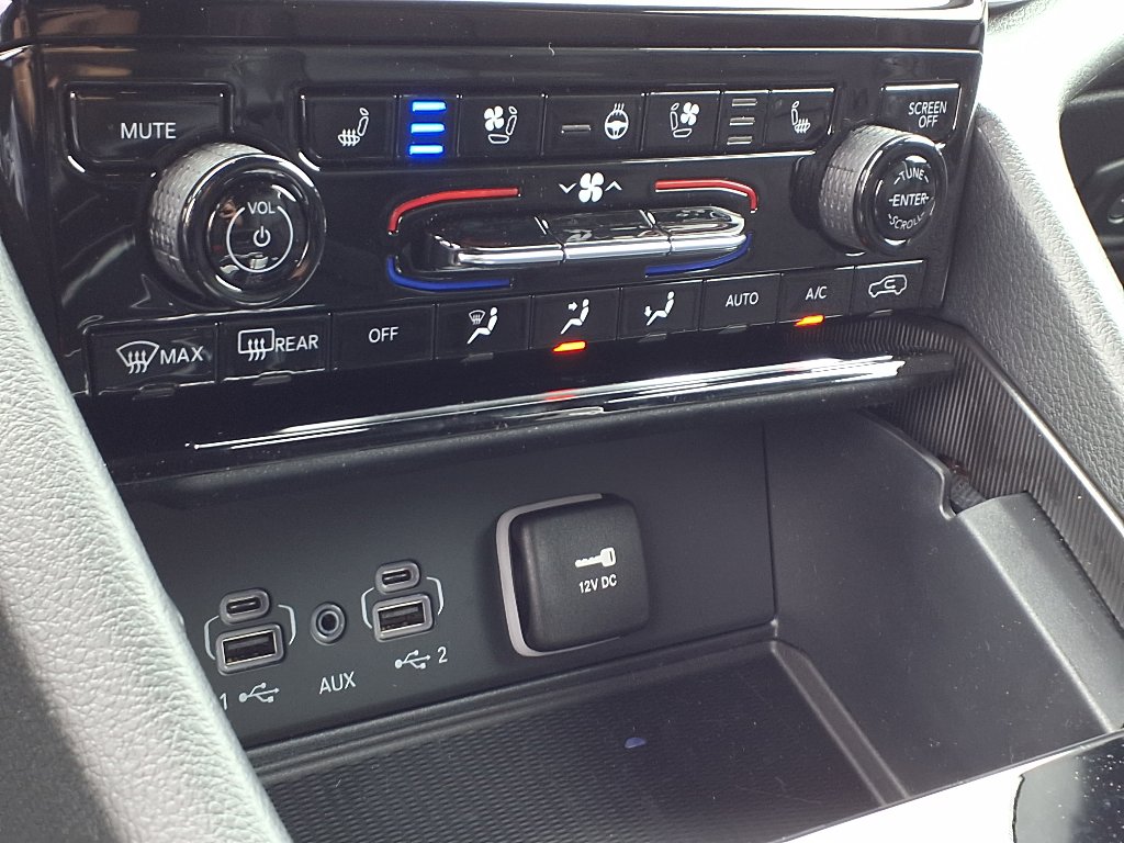 2025 Jeep Grand Cherokee Limited photo 8