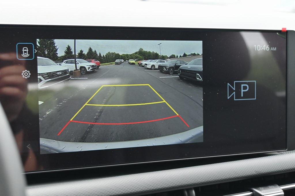 2025 Hyundai Tucson SE photo 17