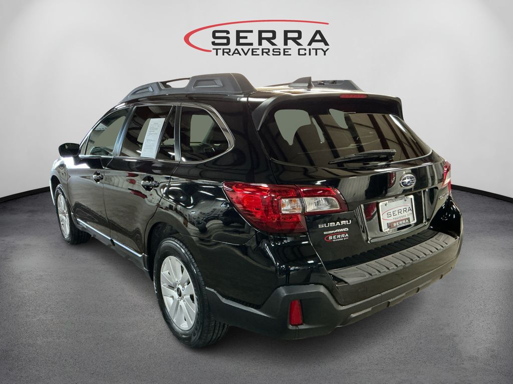 2018 Subaru Outback 2.5i Premium photo 7