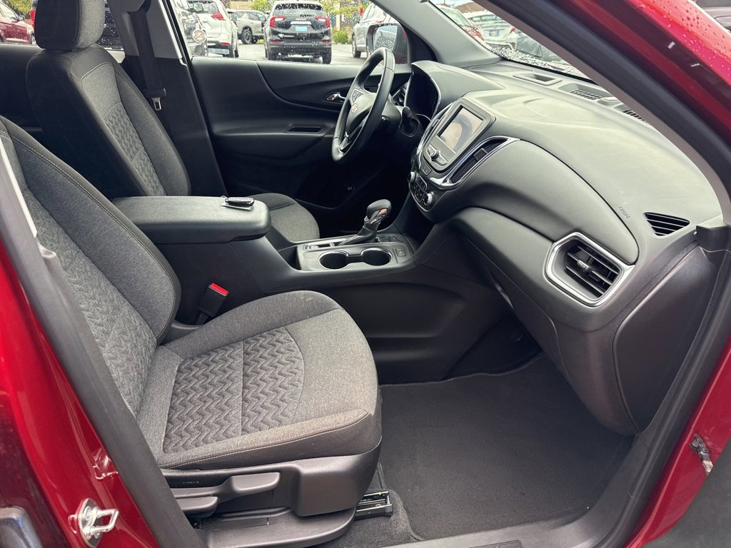 2024 Chevrolet Equinox LT photo 34