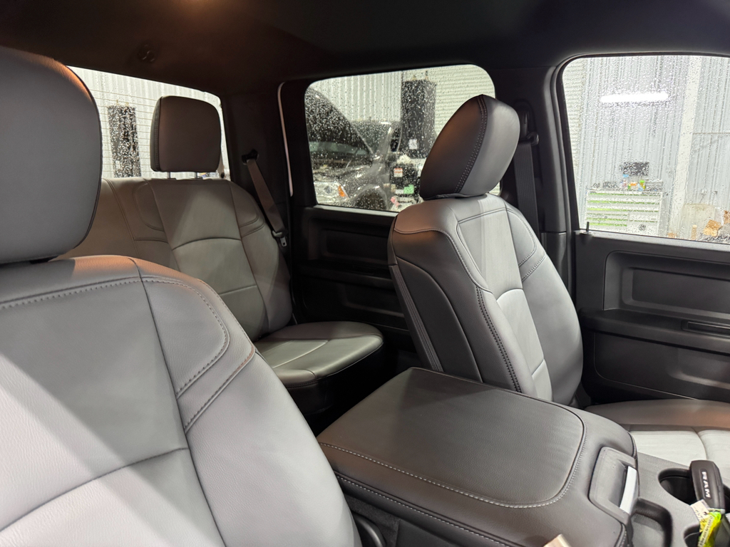 2025 Ram 3500 Tradesman photo 17
