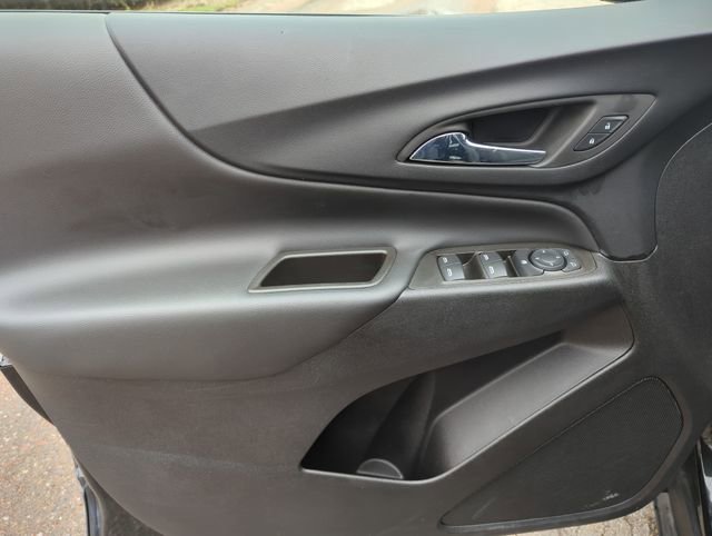 2023 Chevrolet Equinox LT photo 8