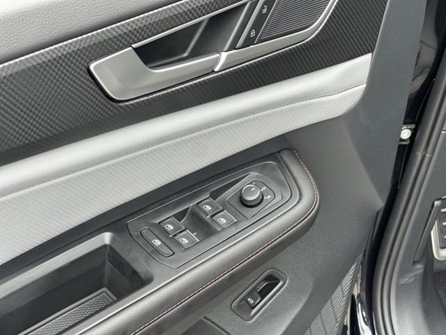 2026 Volkswagen Atlas Peak Edition SE photo 4