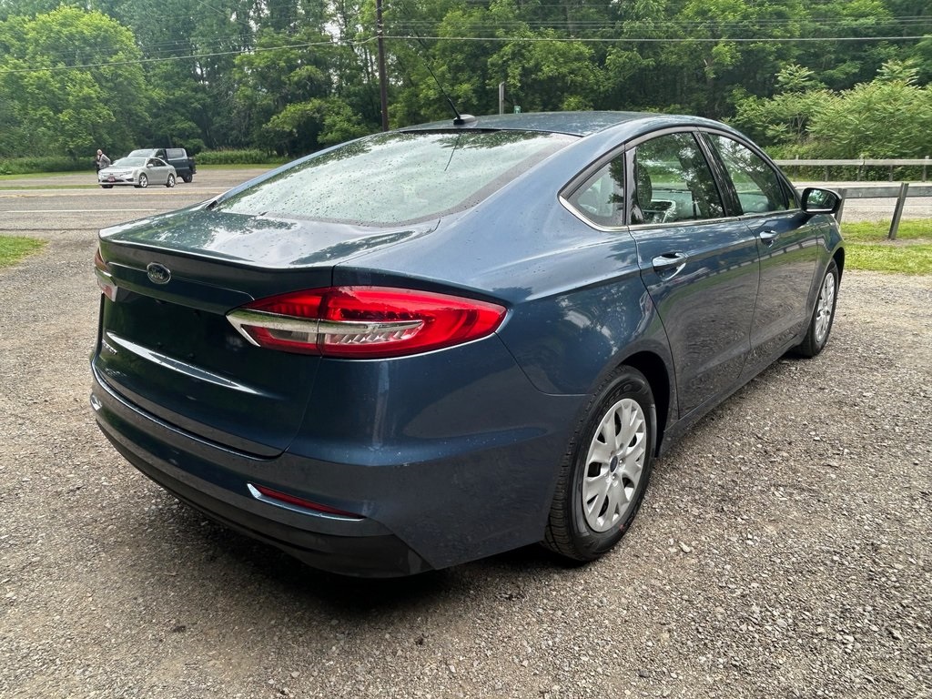 2019 Ford Fusion S photo 6