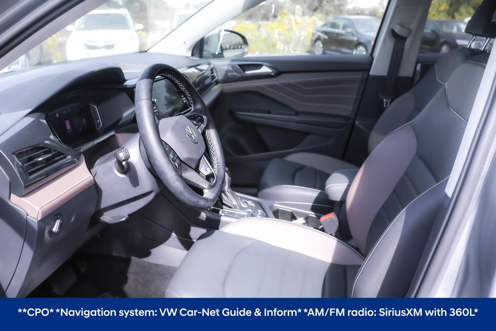 2024 Volkswagen Taos SEL photo 4