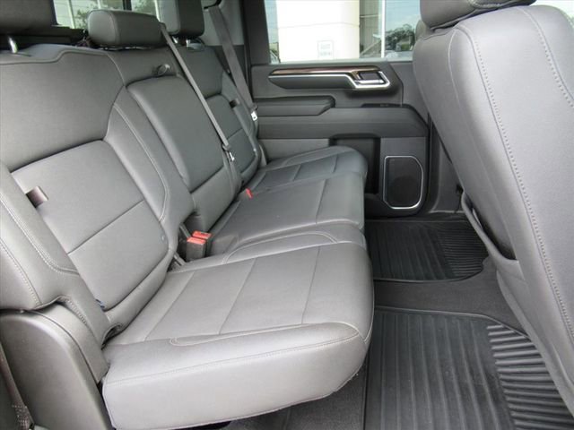 2024 Chevrolet Silverado 2500HD LT photo 28