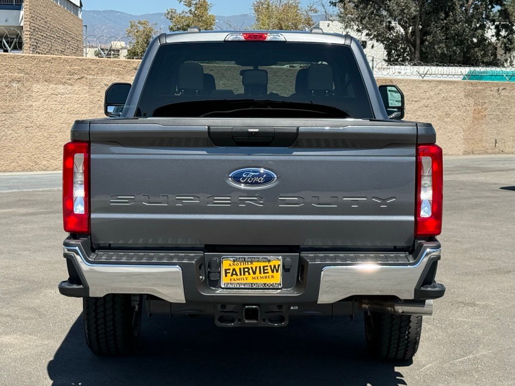 2026 Ford F-250 XLT photo 5