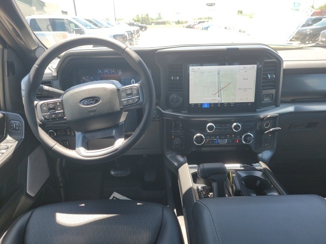 2025 Ford F-150 Lariat photo 3