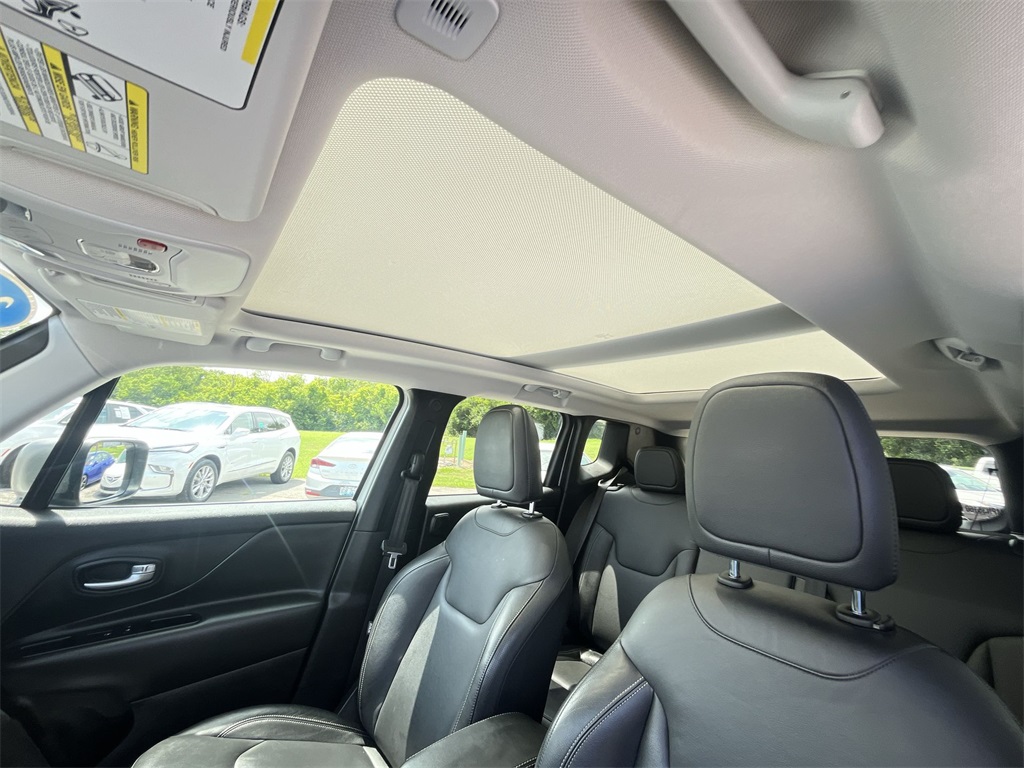 2021 Jeep Renegade Limited photo 22