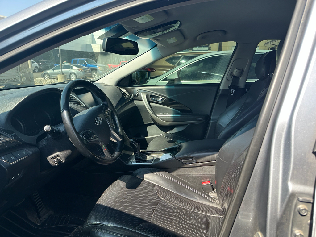 Used 2015 Hyundai Azera Base with VIN KMHFG4JG5FA471780 for sale in Loveland, CO