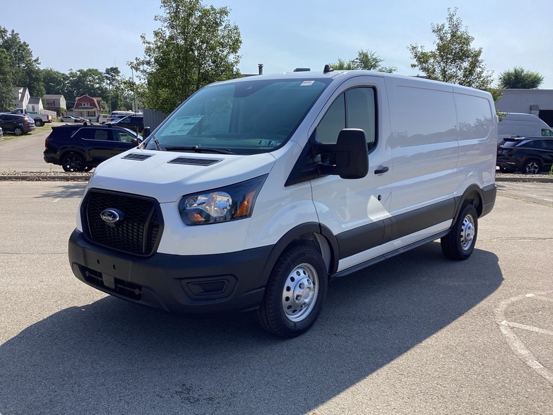 2025 Ford Transit photo 3