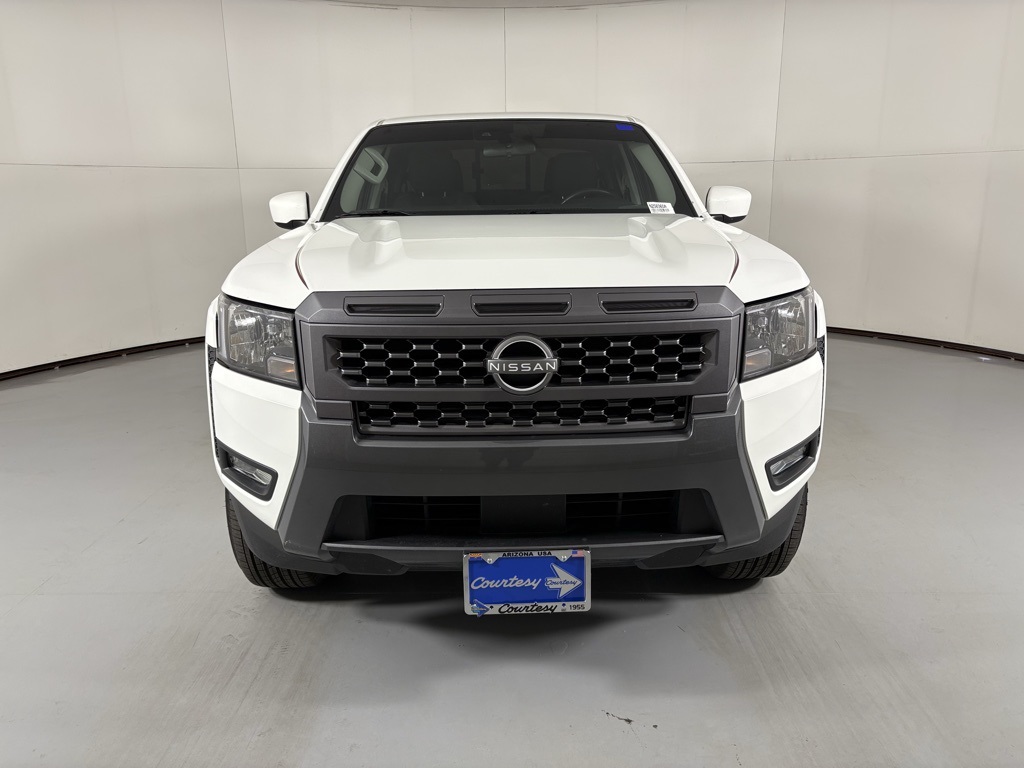 2025 Nissan Frontier SV photo 2