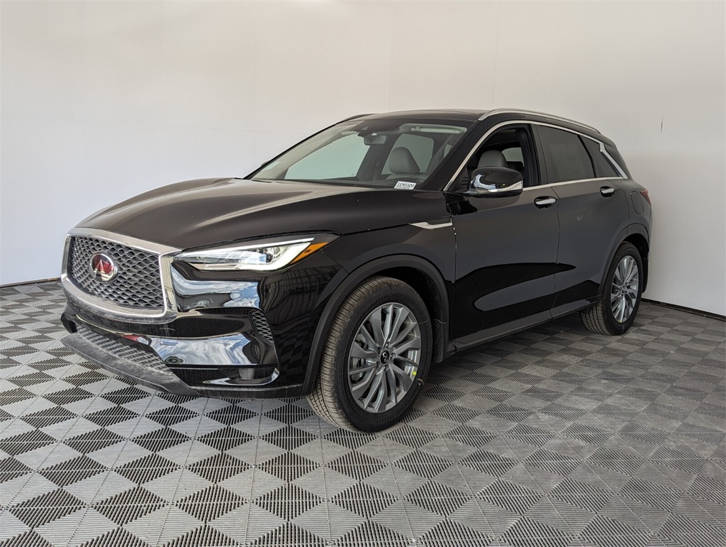 2024 Infiniti QX50 Luxe photo 3
