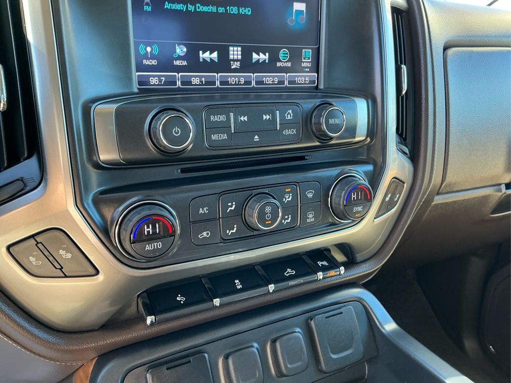 2017 Chevrolet Silverado 1500 LTZ photo 18
