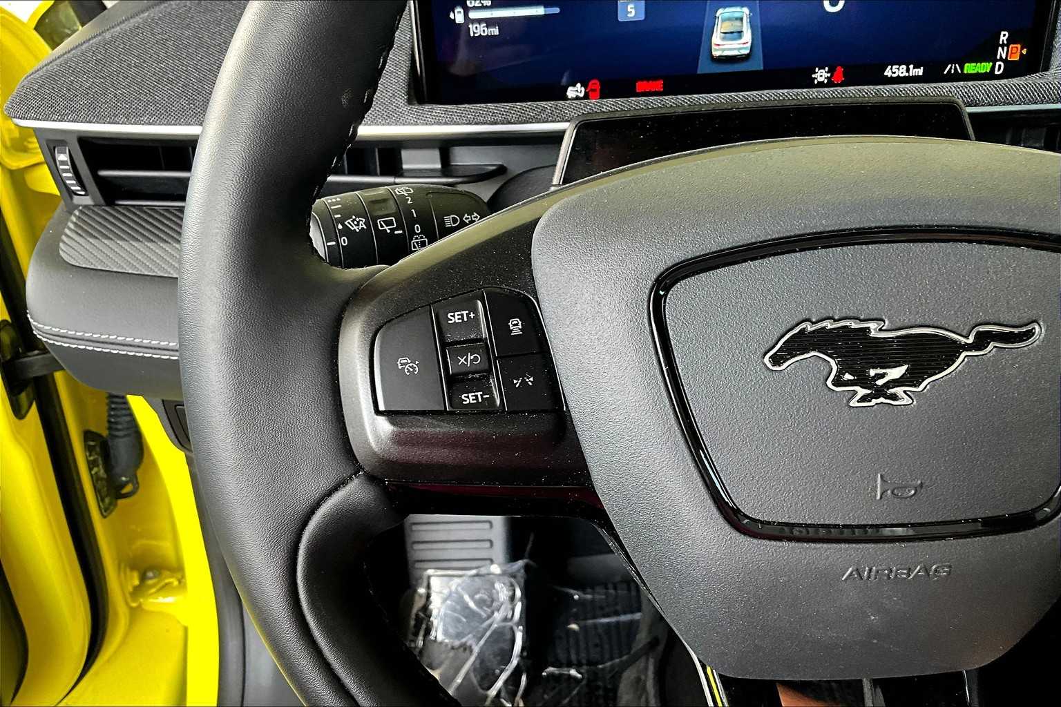 2025 Ford Mustang Mach-E Premium photo 19