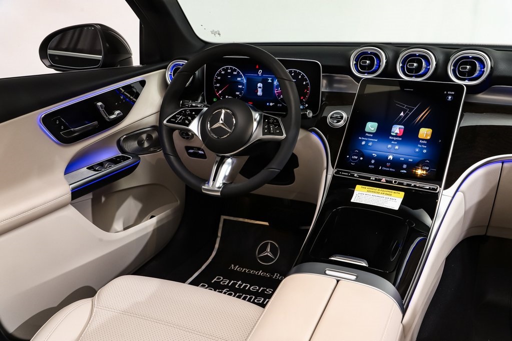 2025 Mercedes Benz GLC 300 4MATIC photo 12