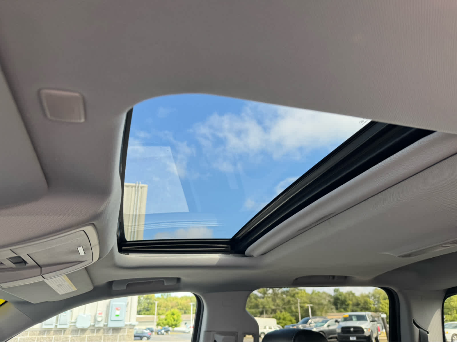 2018 Gmc Sierra 1500 SLT photo 2