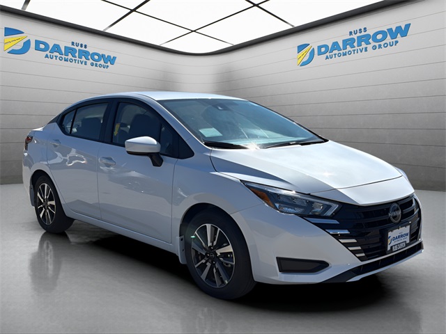 2025 Nissan Versa 1.6 SV photo 4