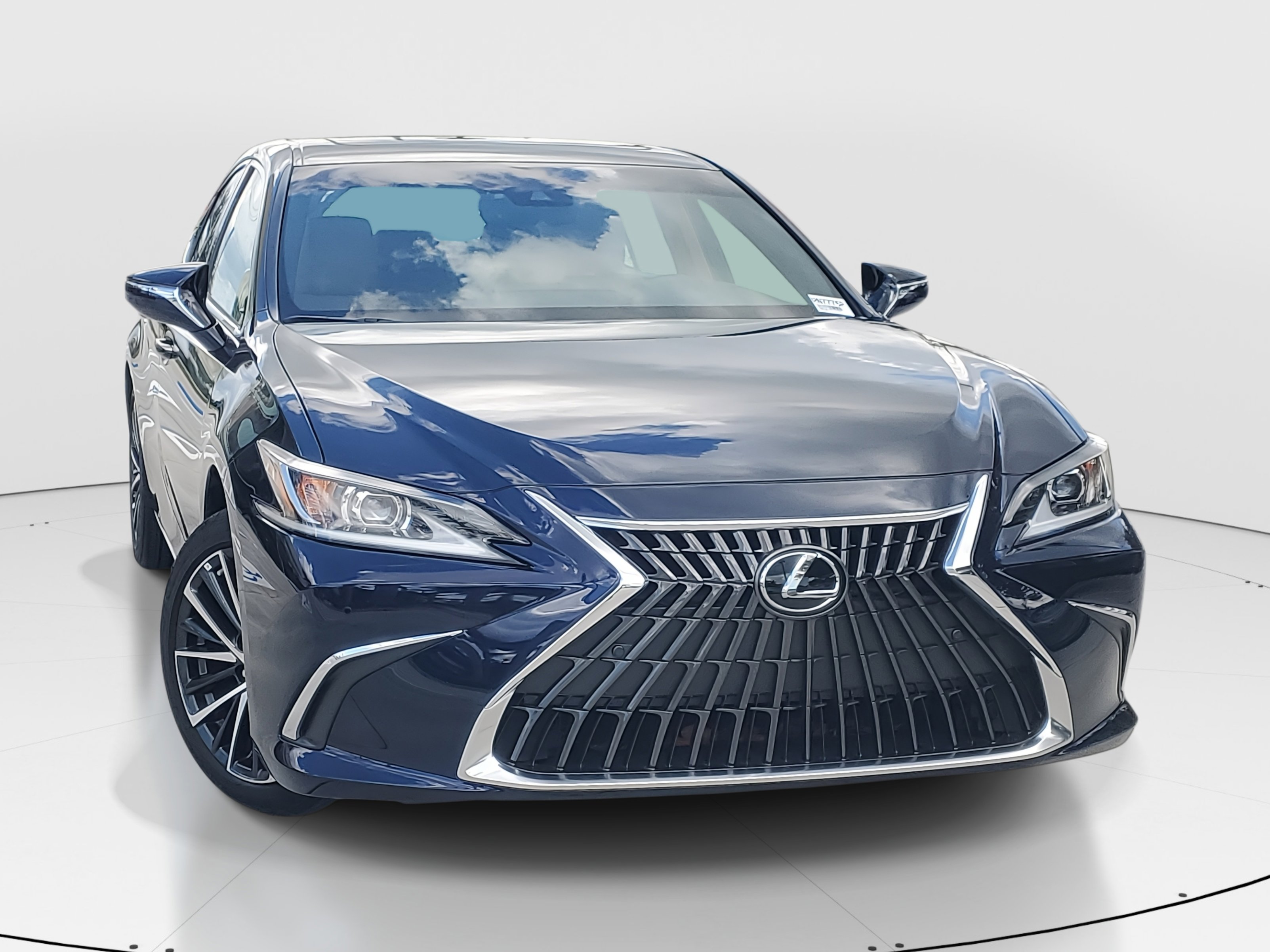2025 Lexus ES Premium photo 2