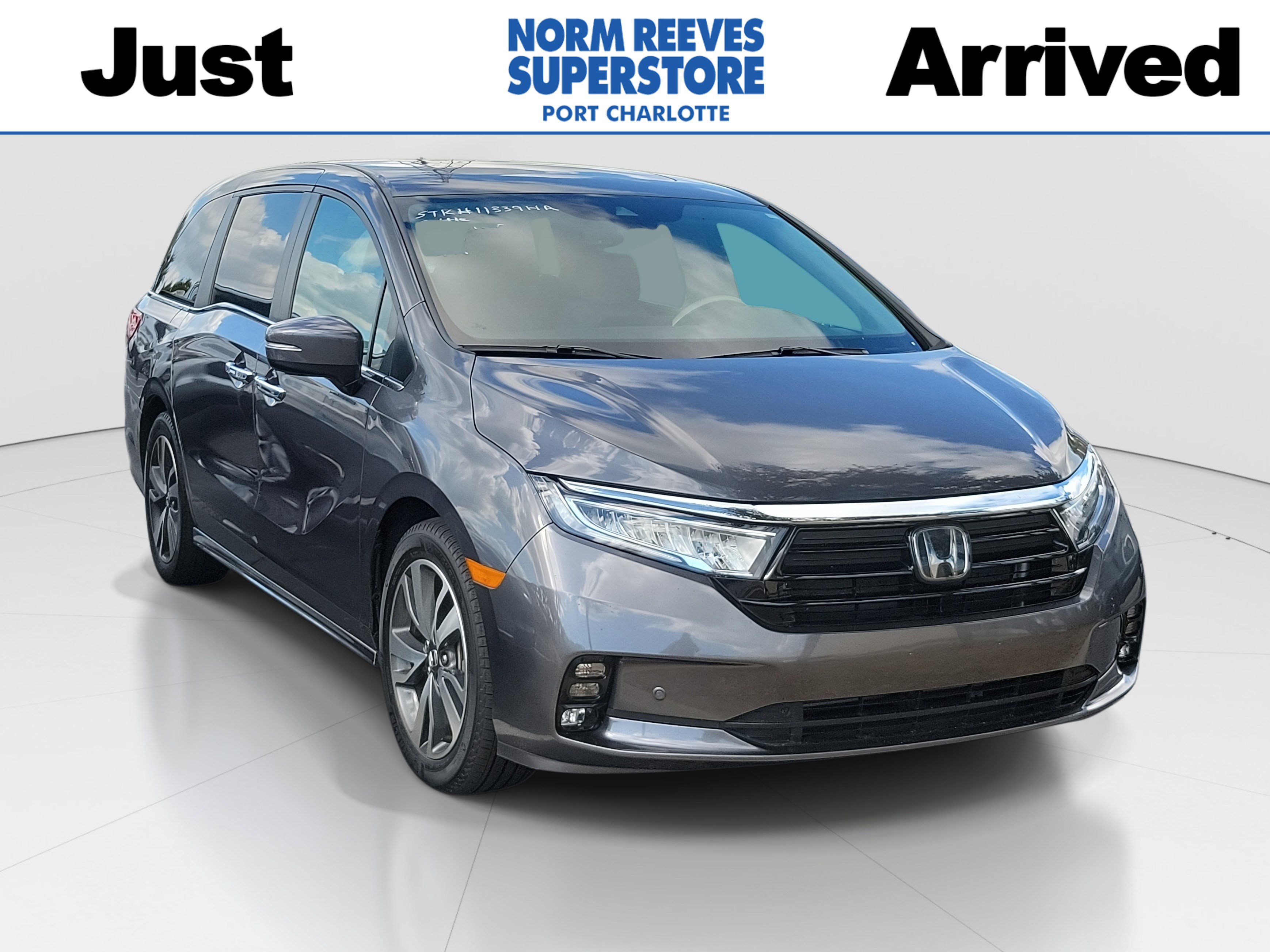 2023 Honda Odyssey Touring's photo