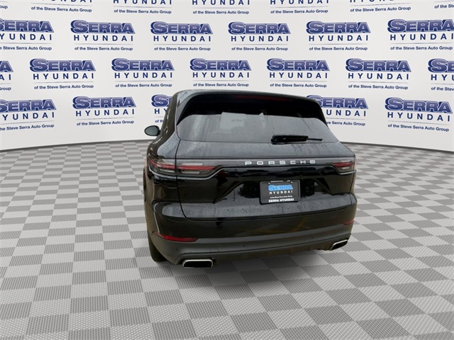 2022 Porsche Cayenne Base photo 7