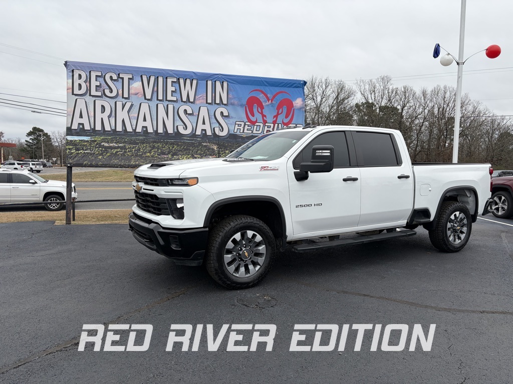 2024 Chevrolet Silverado 2500HD Custom's photo