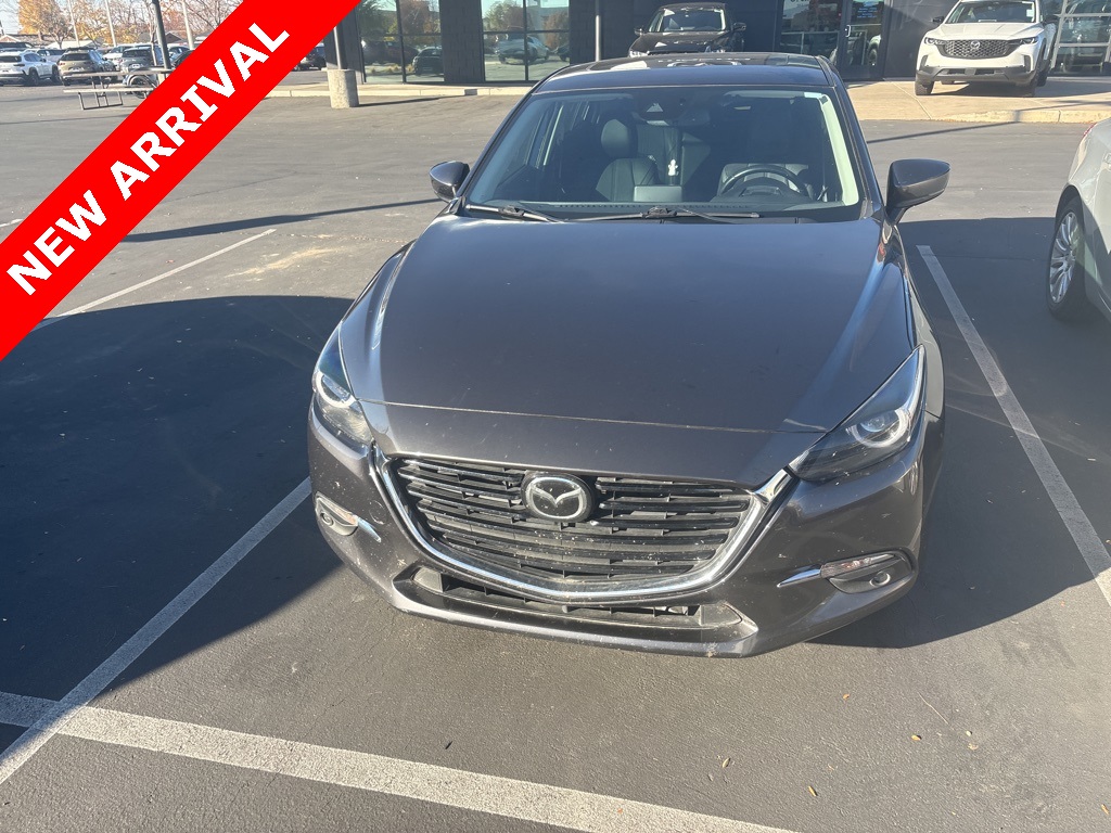 2018 Mazda Mazda3 Grand Touring photo 3