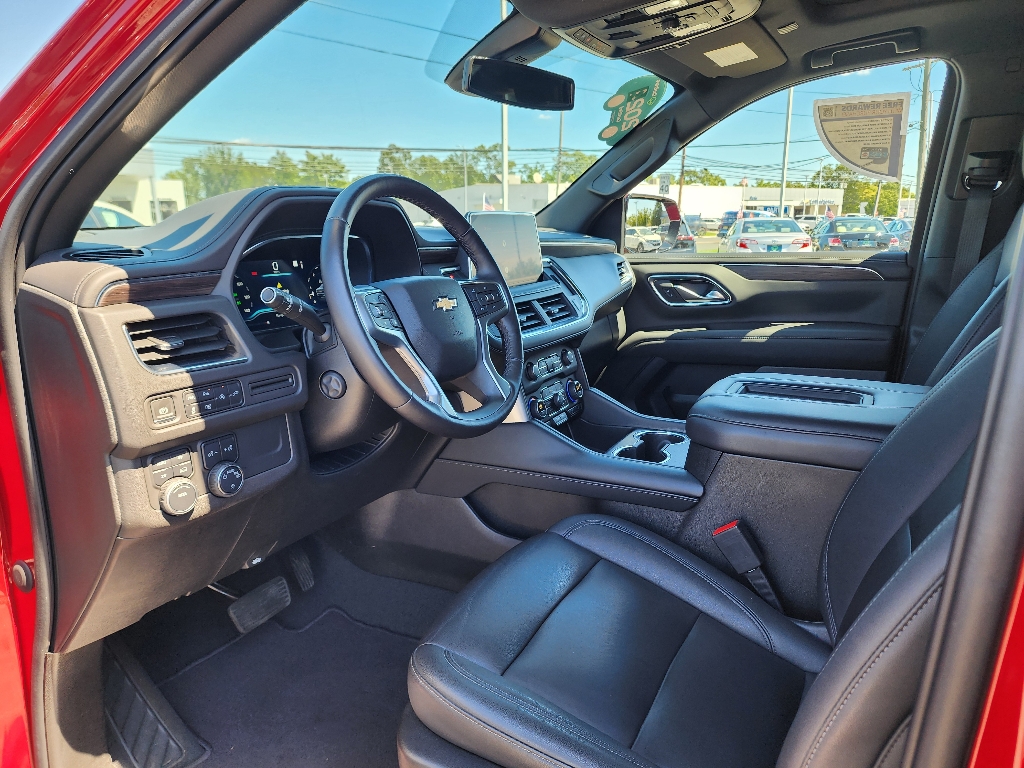 2022 Chevrolet Tahoe LT photo 28
