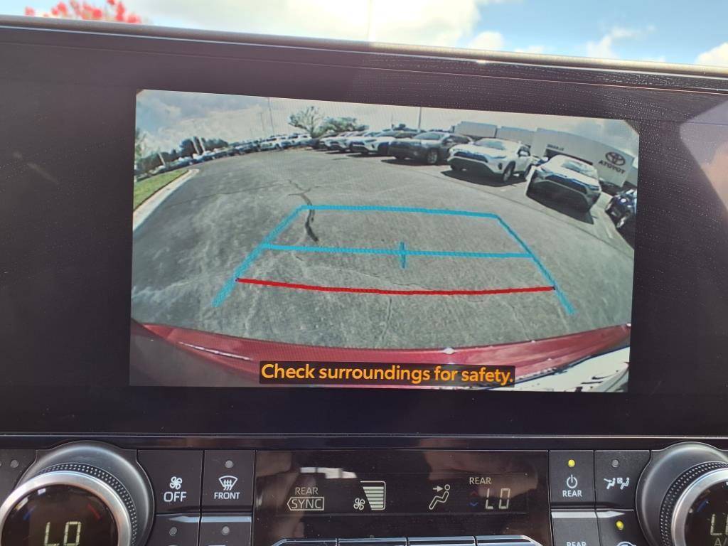 2024 Toyota Highlander XLE photo 17