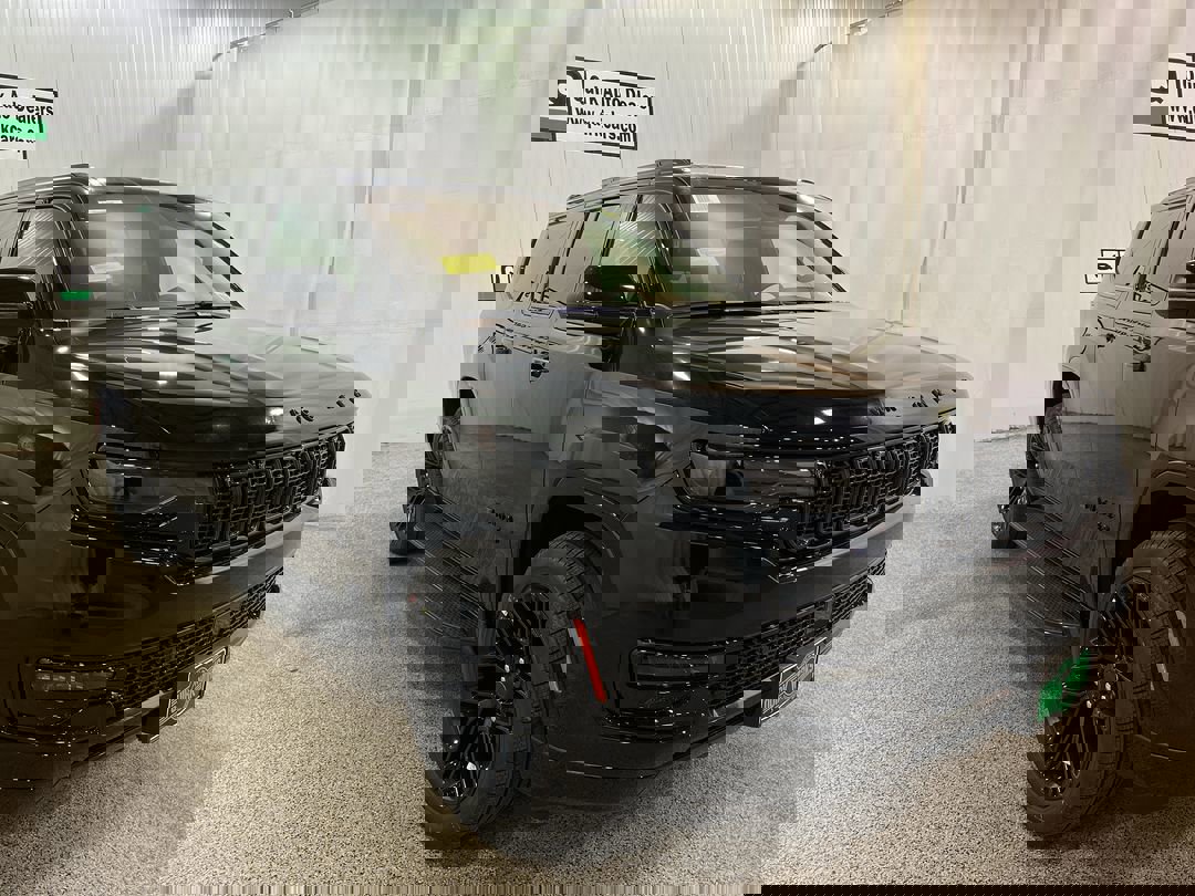 2025 Jeep Wagoneer L Series II's photo