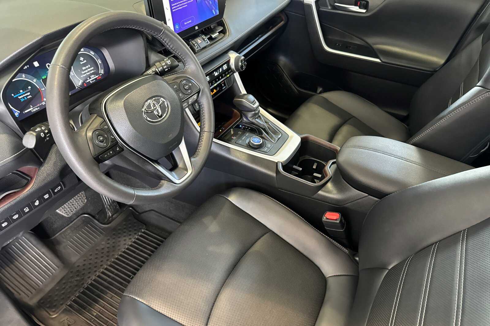 2024 Toyota RAV4 Limited photo 8