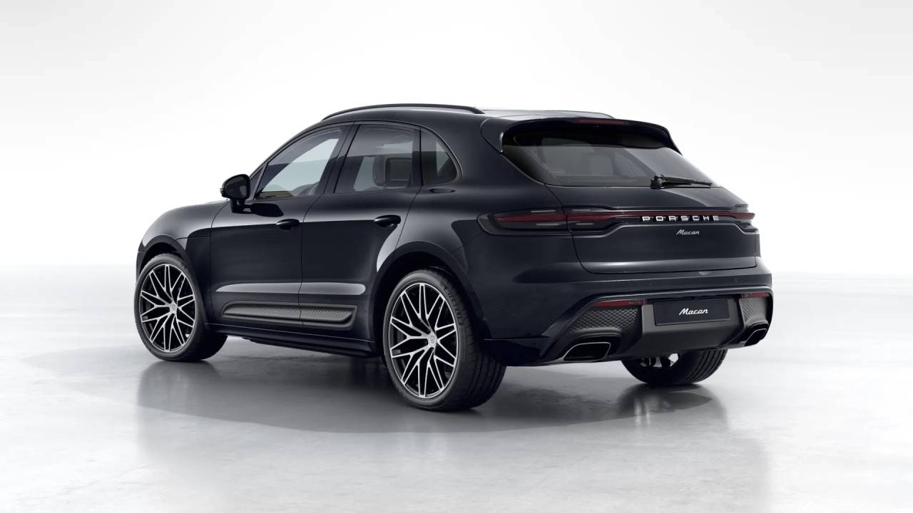 2026 Porsche Macan T photo 2