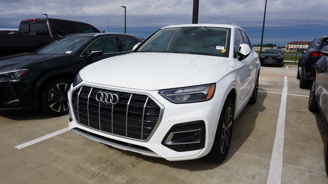 2021 Audi Q5 Premium Plus's photo