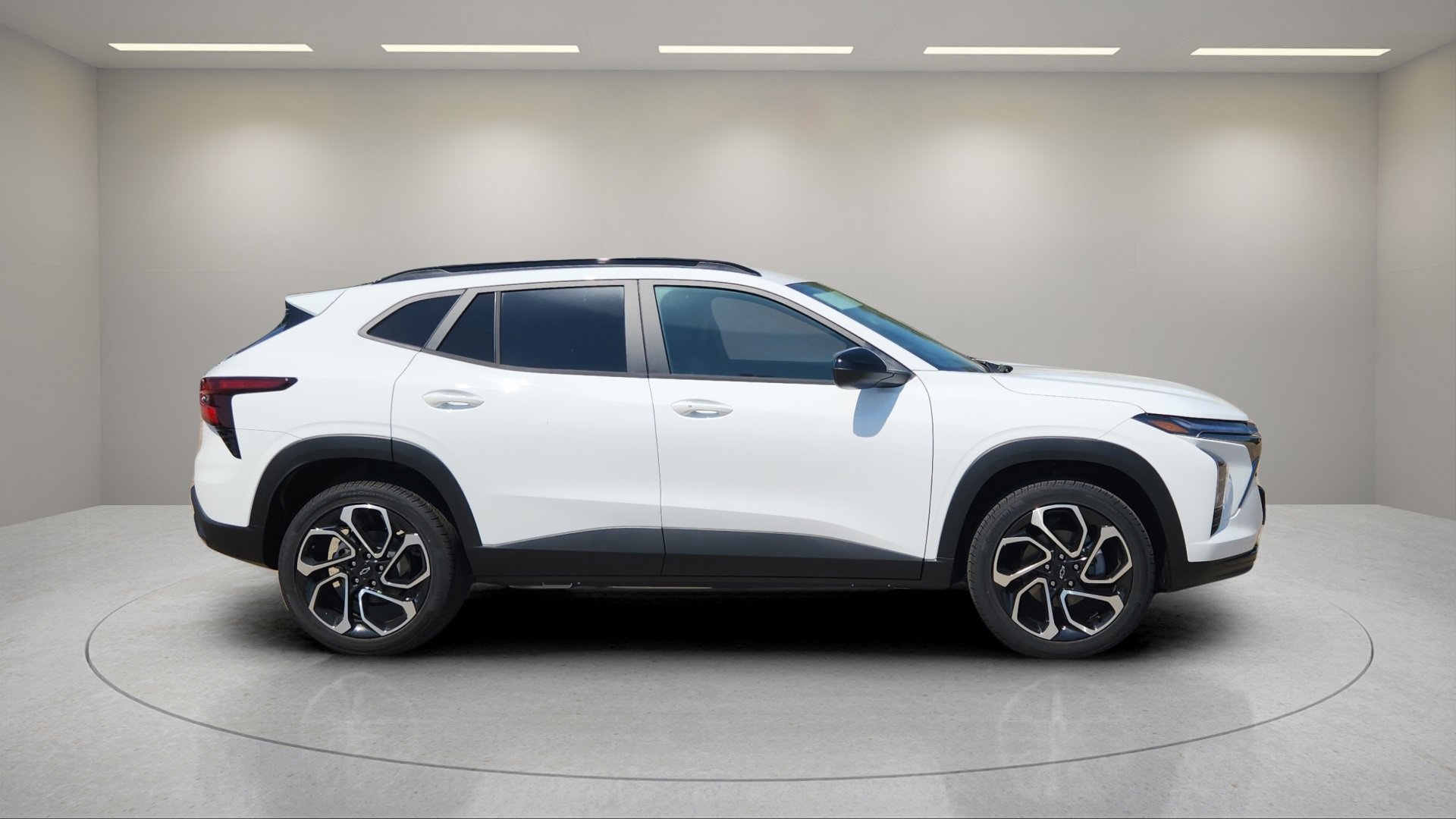 2026 Chevrolet Trax photo 2